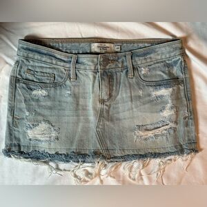 Vintage Y2K Abercrombie & Fitch Distressed Denim Skirt - Size 00